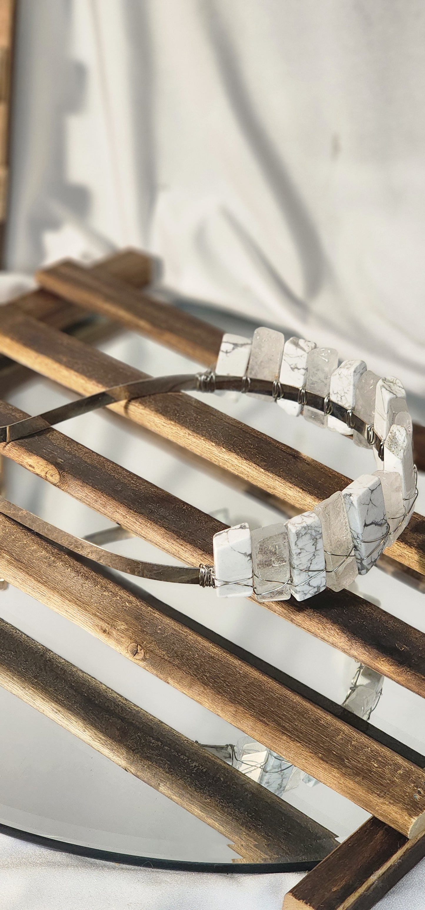 Howlite & Quarts Crystal Crown